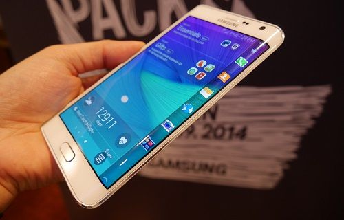 Samsung, Galaxy S6 Edge Hazırlığında!